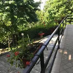 Family Gb - Dimora Fiorita 阿尔梅诺
