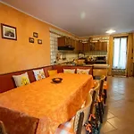 Family Gb - Dimora Fiorita Armeno